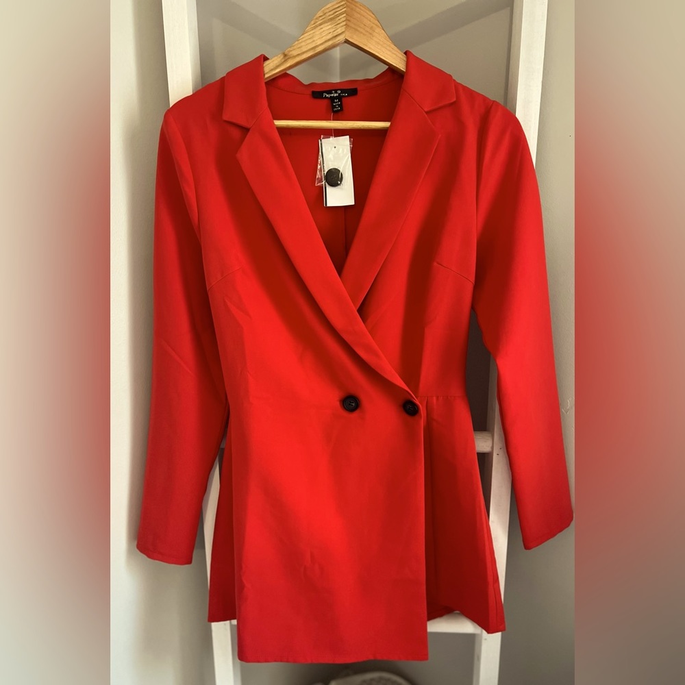 Papaya Blazer Short Romper 
Size - Medium 
Color -Red 
Never worn w/tags